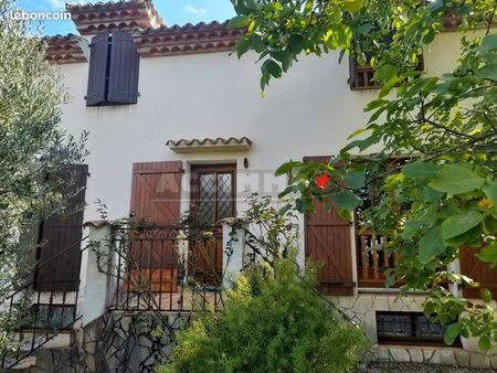 maison 6 pièces 180 m²