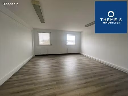 bureaux 56 m² rambouillet