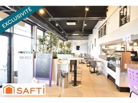 fonds de bar  brasserie et sa belle terrasse ensoleillée dans un emplacement privilégié à 