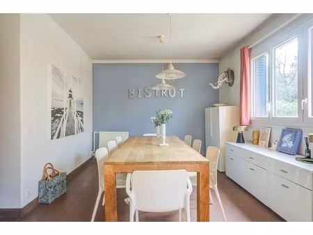 maison 7 pièces - 225 m²