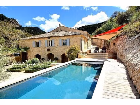 maison de luxe à vendre au le beaucet