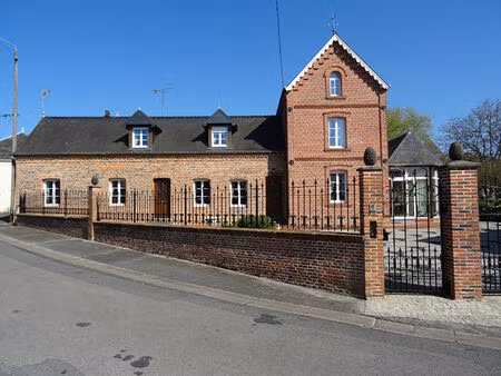 maison de caractère de 226 m2 sh avec jardin et garage à signy le petit