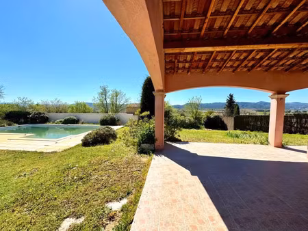 vente maison 5 pièces 160 m² à cadenet (84160)  550 000 €