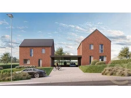 maison écoénergétique 4 façades avec jardin