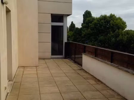 4/5 pièces avec terrasse et parking quai marcel dassault st cloud