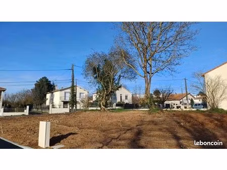 terrain 400 m² gond pontouvre