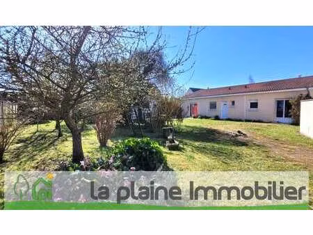 vente maison à castine-en-plaine (14540) : à vendre / 150m² castine-en-plaine