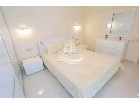 location appartement 2 pièces 73 m² à nice (06000)