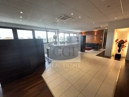 location bureau 110 m² à dardilly (69570)