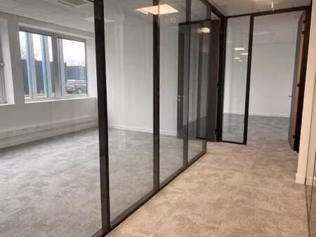 location bureau 1500 m² à ploufragan (22440)