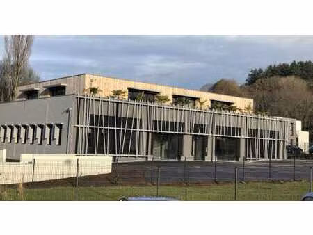location bureau 627 m² à quimper (29000)