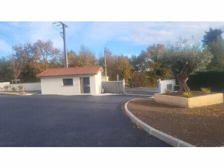 location commerce 33 m² à lentilly (69210)