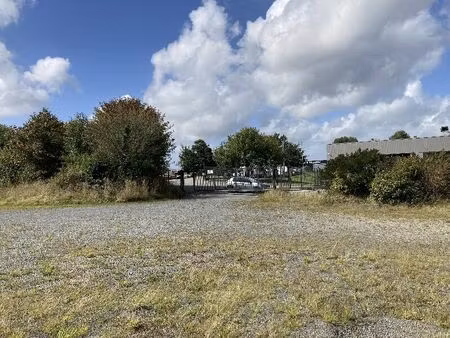location terrain 3350 m² à kersaint-plabennec (29860)