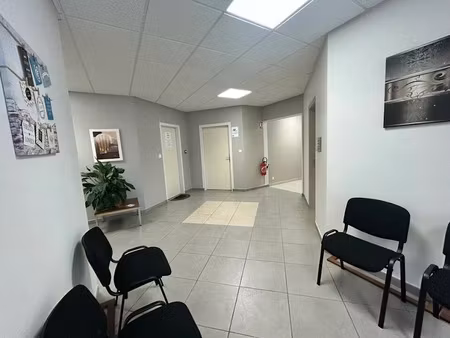 location locaux professionnels 400 m² à gourdon (71300)  3 000 €