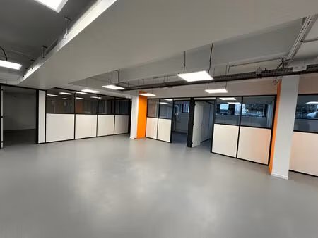 location bureau 502 m² à angers (49000)