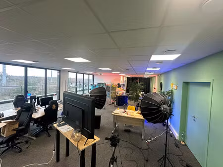 location bureau 205 m² à trélazé (49800)