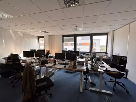 location bureau 475 m² à angers (49000)