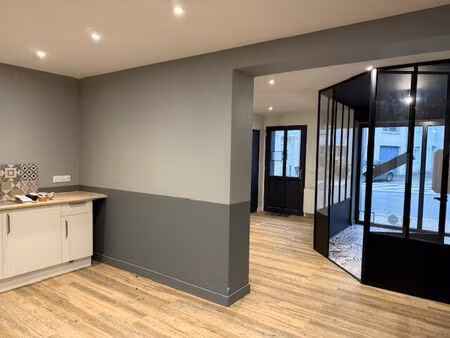 location commerce 28 m² à angers (49100)