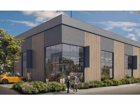 location commerce 1575 m² à trélazé (49800)