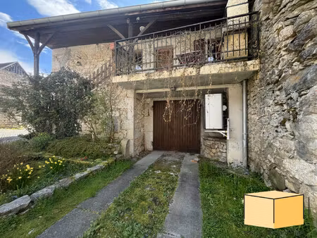 3 kms belley maison de village à vendre