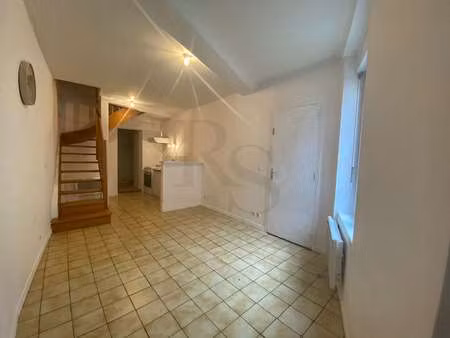 location appartement 2 pièces à falaise (14700) : à louer 2 pièces / 39m² falaise
