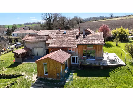 propriété 258m2 9 pièces avec parc arboré 2900m2 et une mais