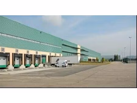 location entrepôt / local d'activités st vulbas 21 240 m²