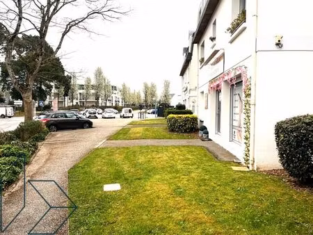 location commerce 41 m² à saint-avé (56890)