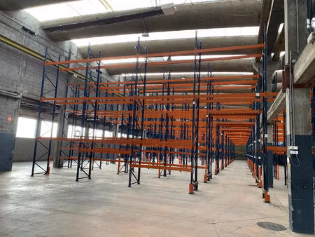 location commerce 3082 m² à saint-pierre-des-corps (37700)