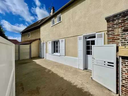 vente maison 3 pièces 74 m² à conches-en-ouche (27190)  138 000 €