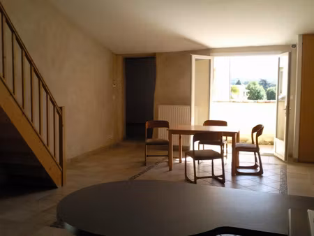 duplex coeur de ville  3 chambres et terrasse à ganges