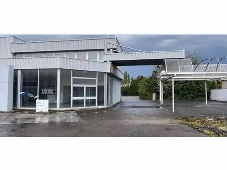location commerce 2 pièces 2100 m² à aulnay-sous-bois (93600)