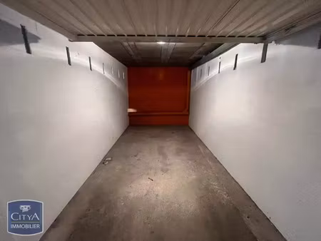 location garage à tours (37000)