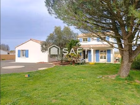 trois en chambres en plain pied  grand garage  jardin et plus aux portes de niort !