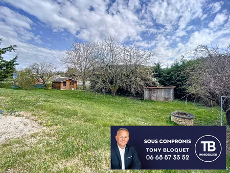 meyrie - terrain 600m² en zone constructible