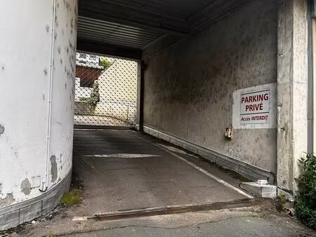 location place de parking