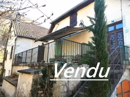 maison 14 pièces 255 m²