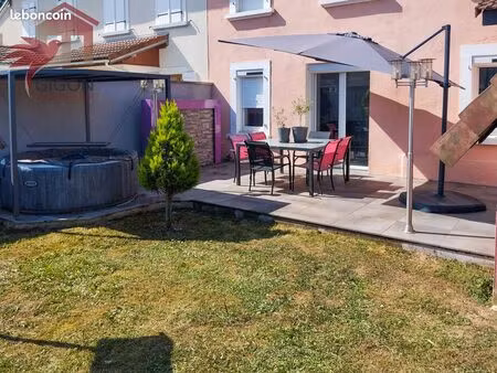 maison 5 pièces 99 m²