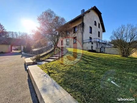 appartement 4 pièces 104 m²