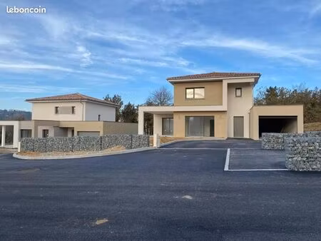 maison 5 pièces 128 m²