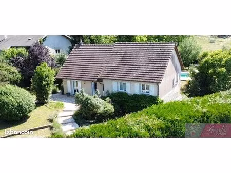 maison 9 pièces 230 m²