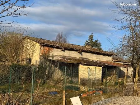 maison 1 pièce 80 m²