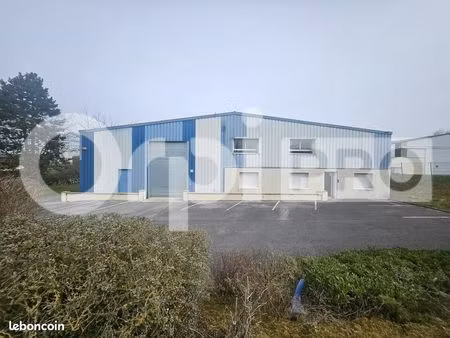 local d'activité 757 m²