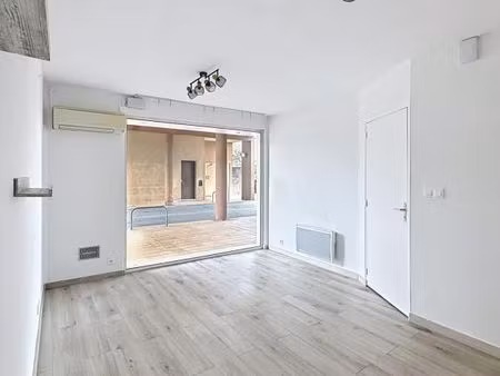 local commercial 43 m²