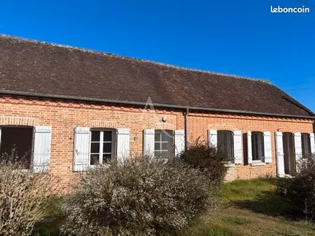 longère 4 pièces 105 m²