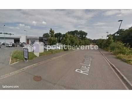 local commercial 355 m²