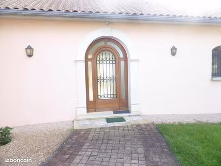 villa 5 pièces 145 m²