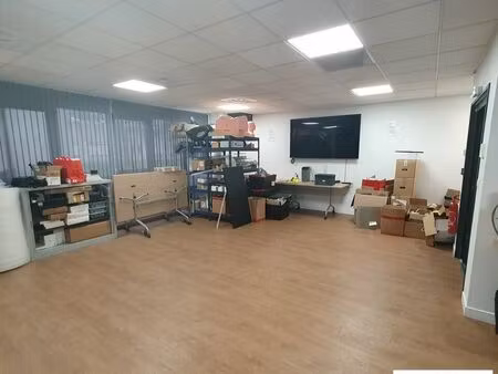 bureaux 58 m² gieres