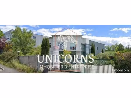 local industriel 160 m²