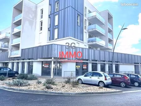 local commercial 260 m²